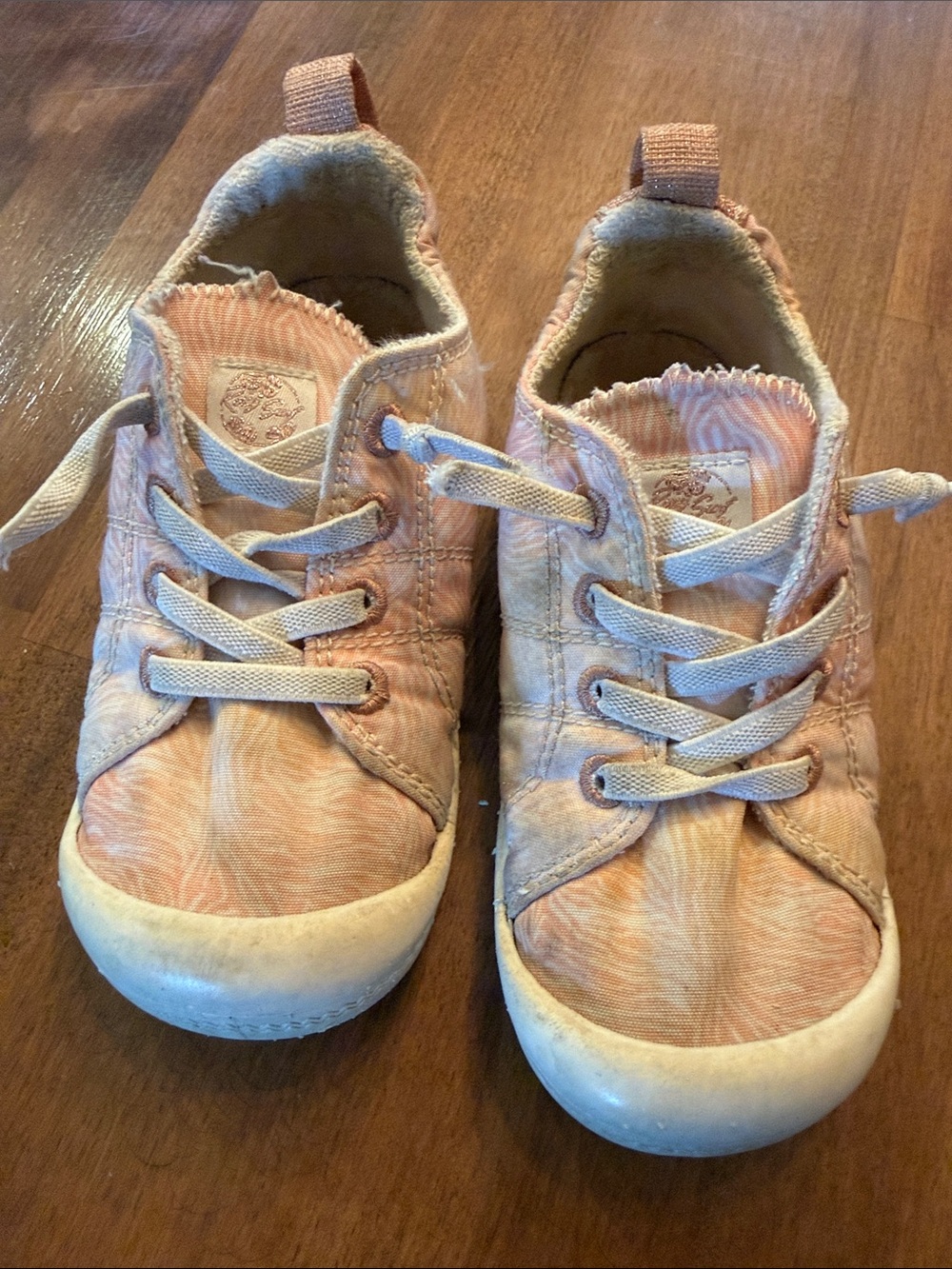 Kids Roxy Casual Lace-Up Shoes in Light Peach